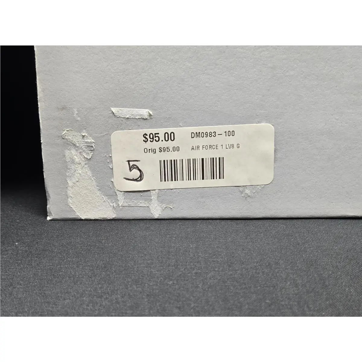 Nike shoes - Nike Air Force 1 LV8 - DM0983-100 - White 9