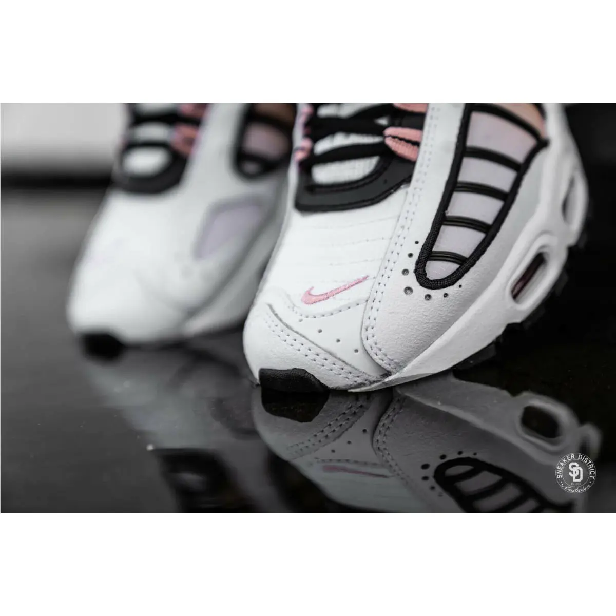 Nike shoes - Nike Air Max Tailwind IV - Multicolor 1