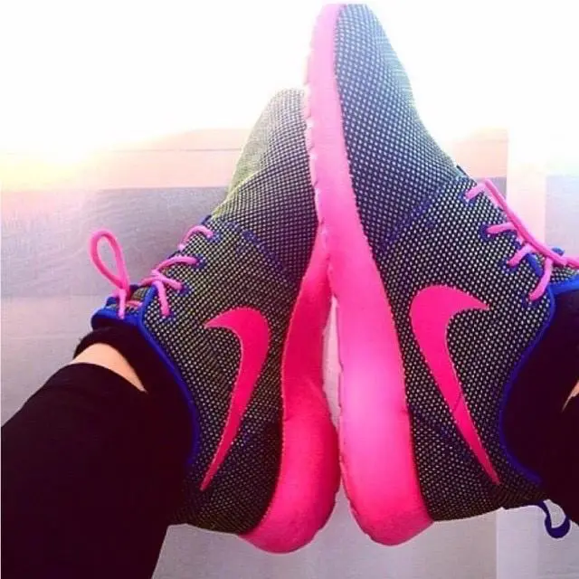 Nike shoes - Nike Roshe - Roshe - Pink 1