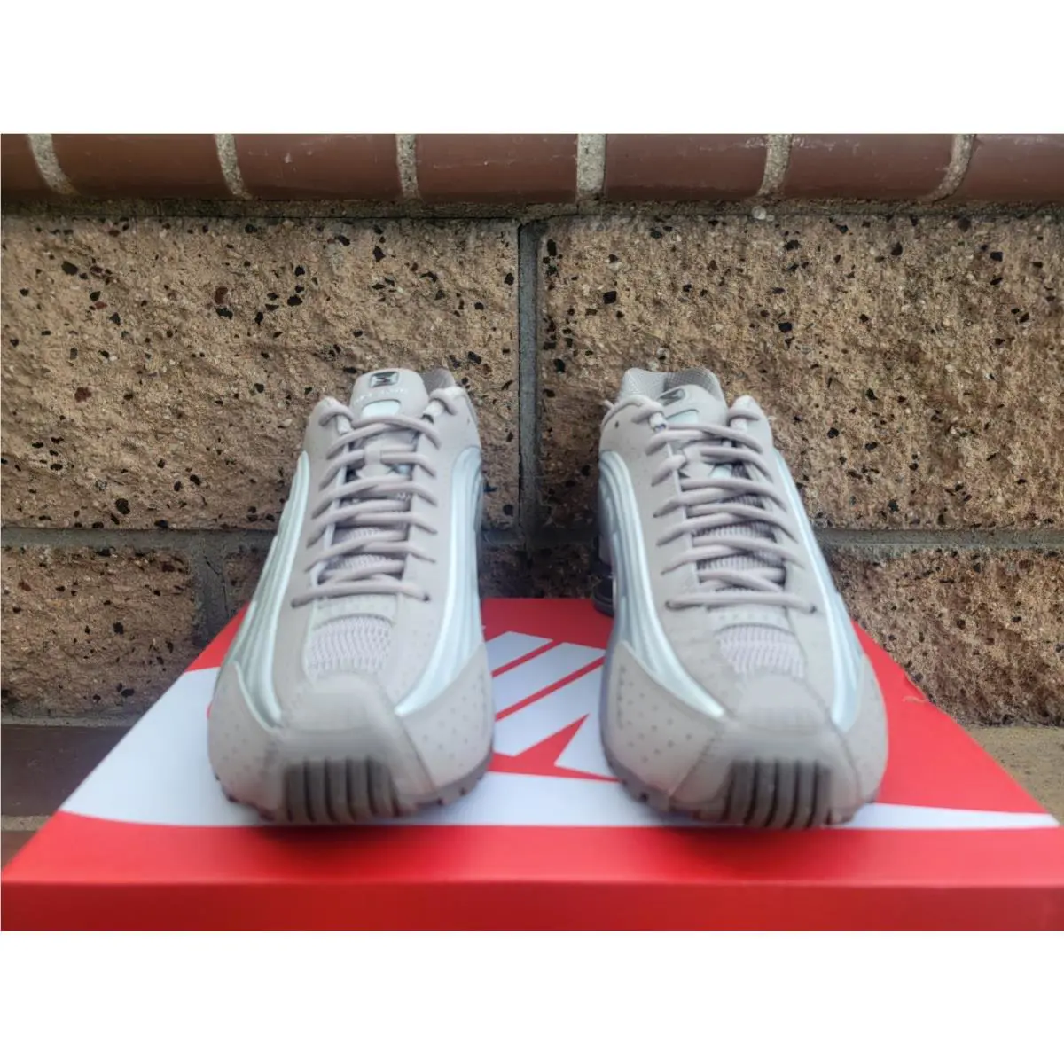 Nike shoes - Nike Shox R4 - Shox - HQ1988-200 - Gray 2