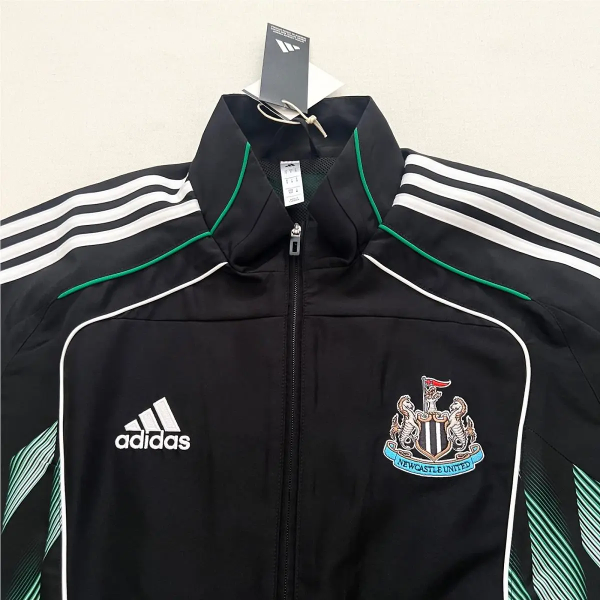 Adidas clothing - Black 6