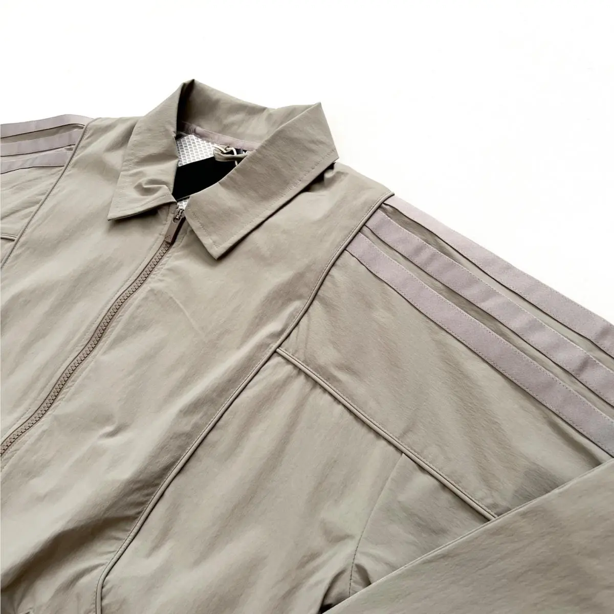 Adidas clothing - Beige 4