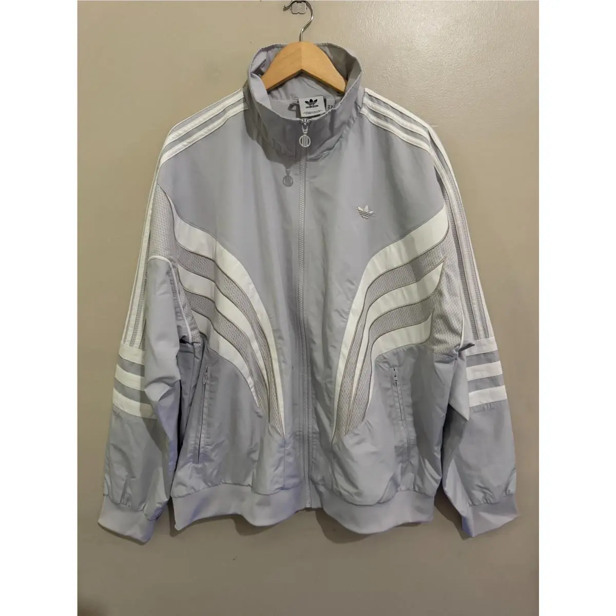 Adidas clothing - IZ2600 - IZ2600 - Gray 0