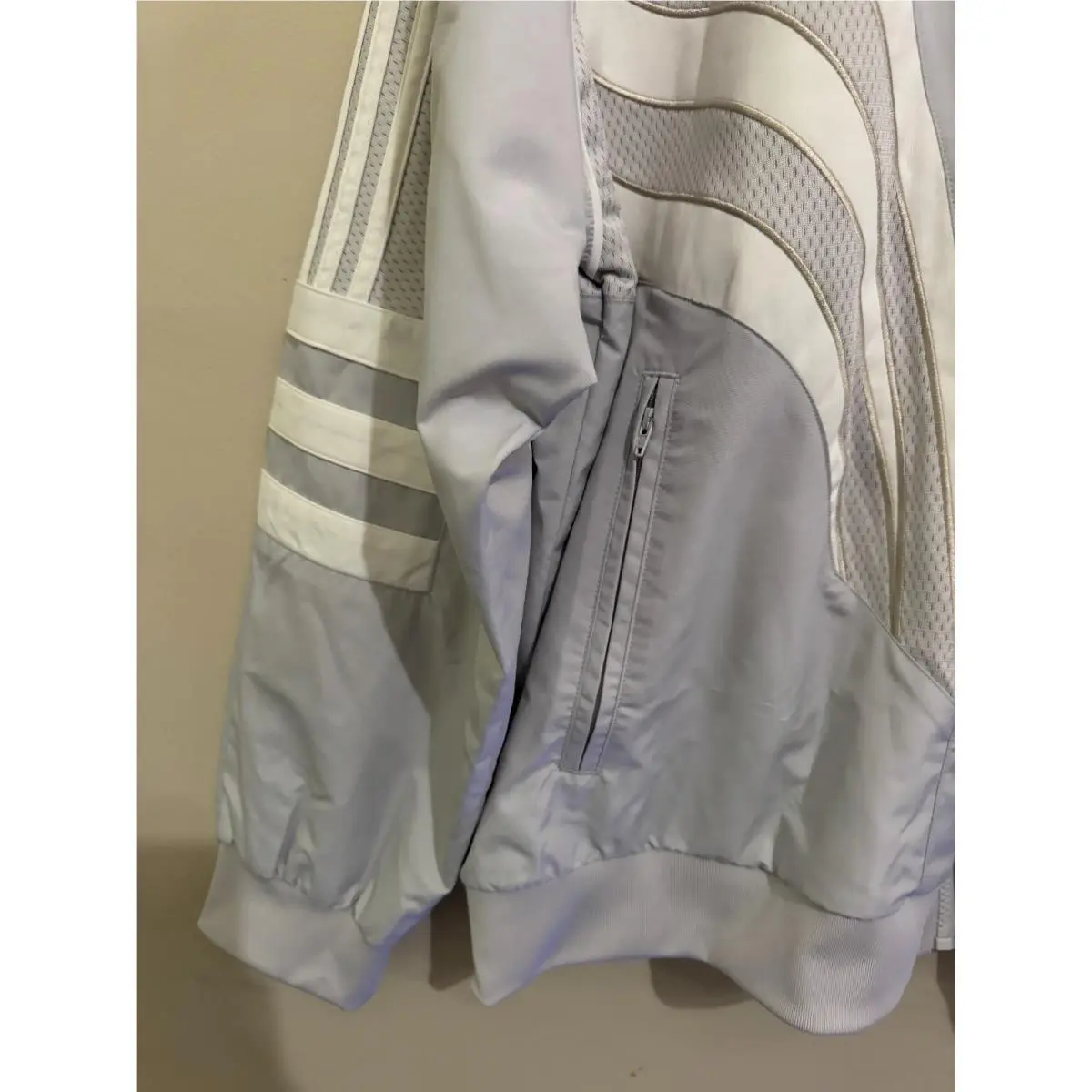 Adidas clothing - IZ2600 - IZ2600 - Gray 4