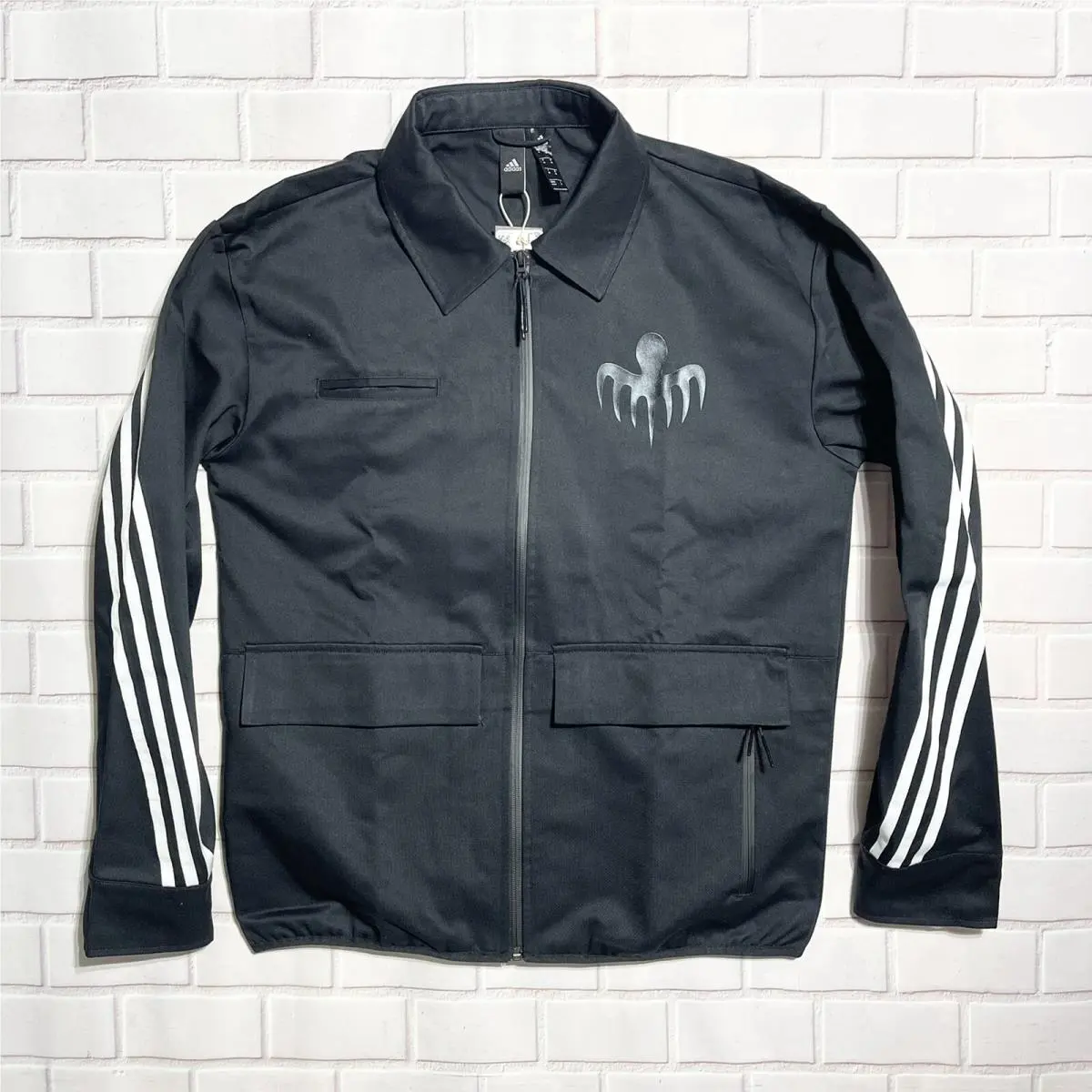 Adidas clothing - 007 - Black (UPC: 0194815951289) 0