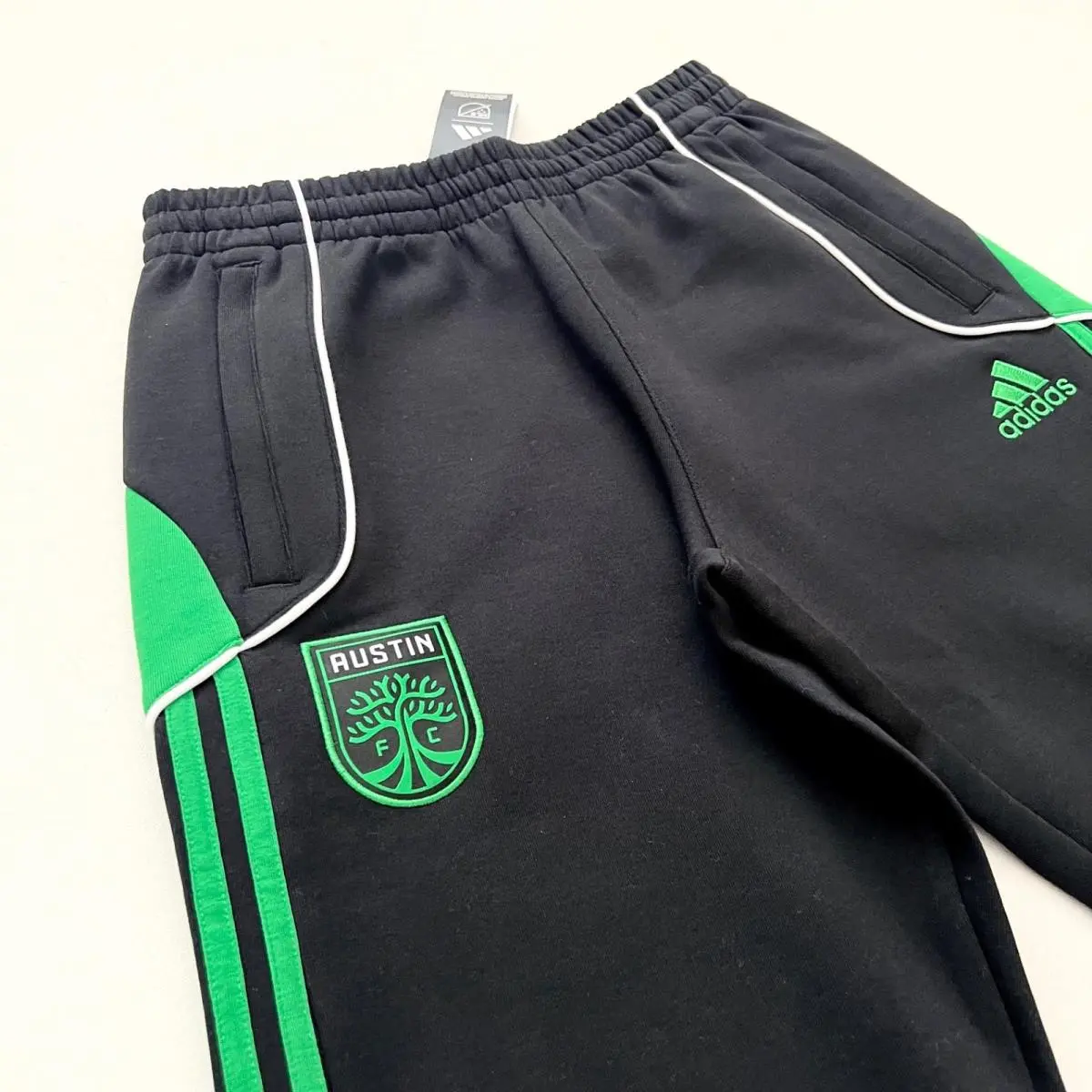 Adidas clothing - Black 12
