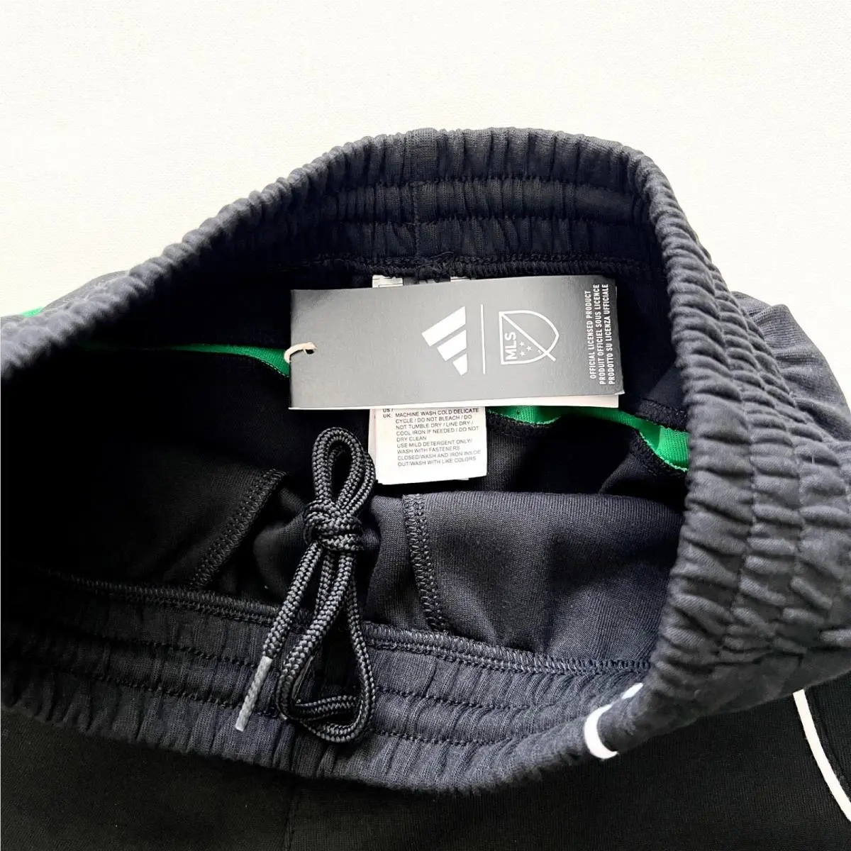 Adidas clothing - Black 14