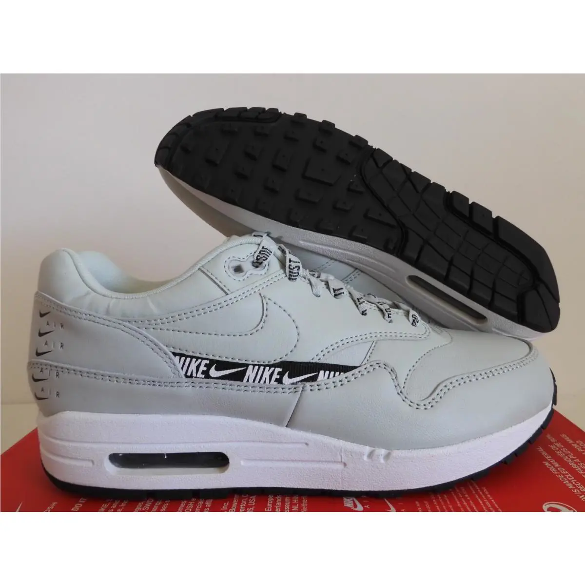 Nike shoes - Nike Air Max 1 - Air Max - 881101 004 - Silver (UPC: 191887679851) 0