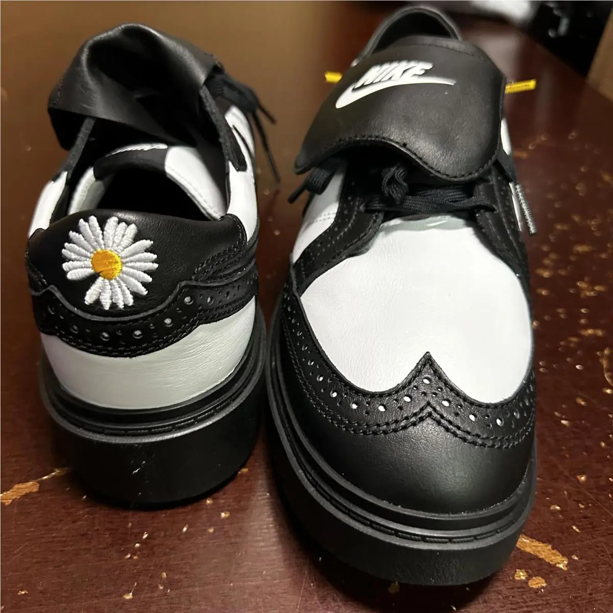 Nike shoes - Black 3