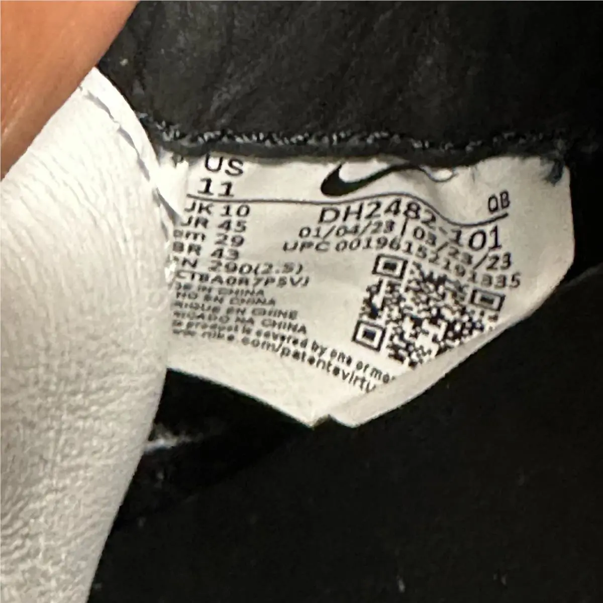 Nike shoes - Black 4