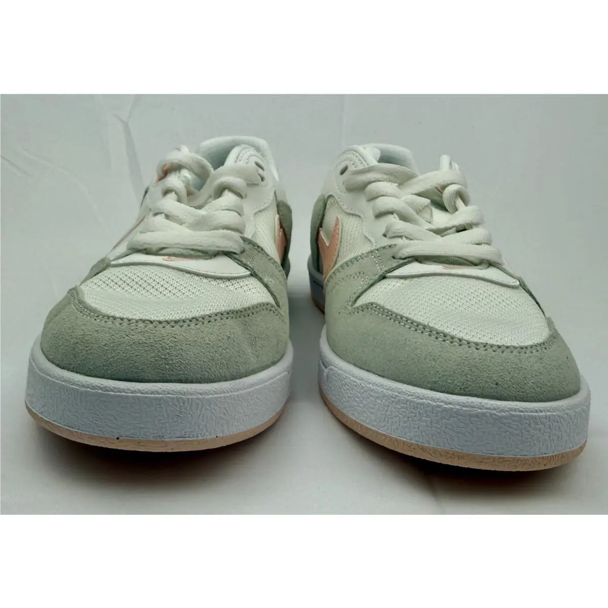 Nike shoes - White (UPC: 193657986350) 3