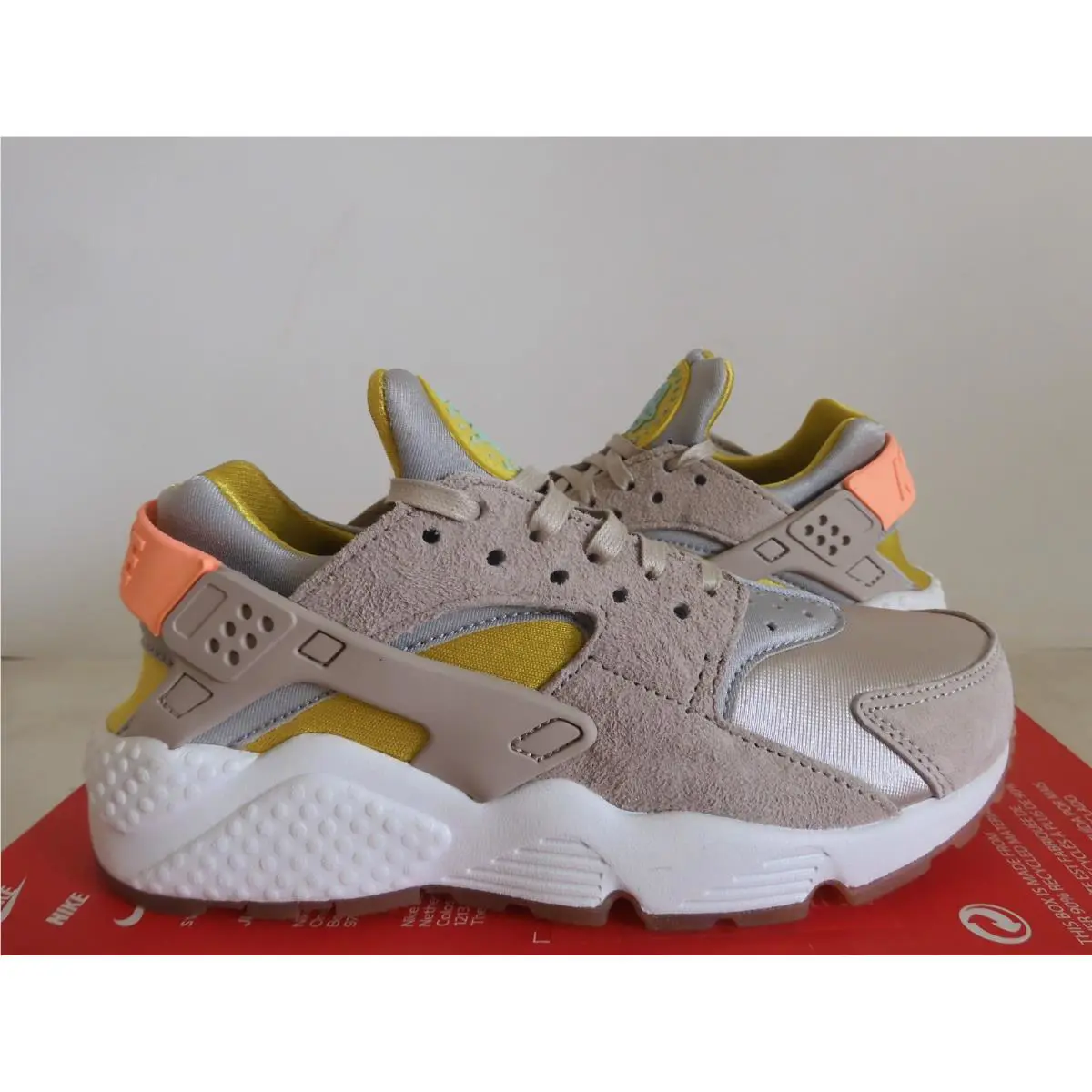 Nike shoes - Nike Air Huarache Run - Air Huarache Run - 683818-002 - Silver (UPC: 0888409680630) 0