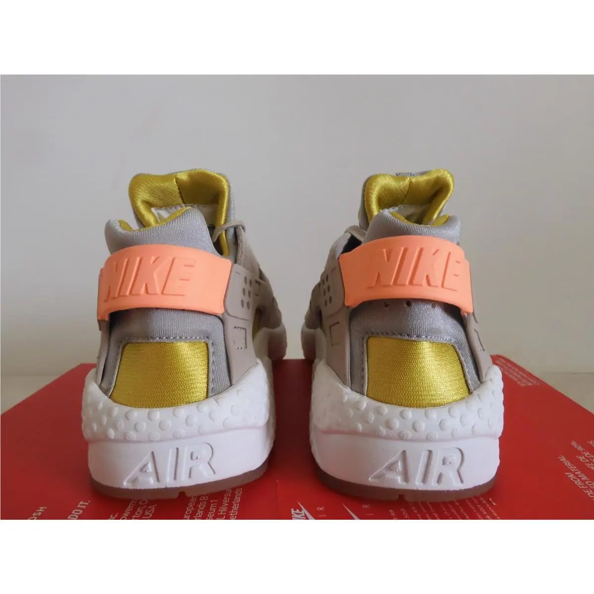 Nike shoes - Nike Air Huarache Run - Air Huarache Run - 683818-002 - Silver (UPC: 0888409680630) 3