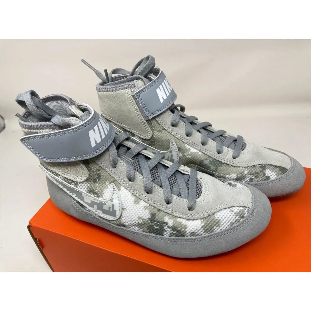 Nike shoes - White 0