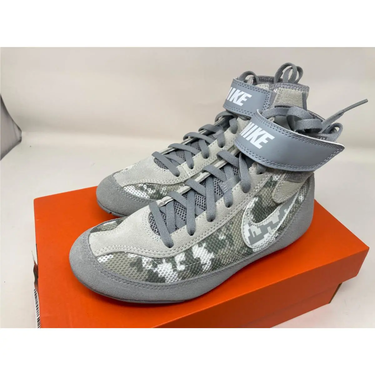 Nike shoes - White 1