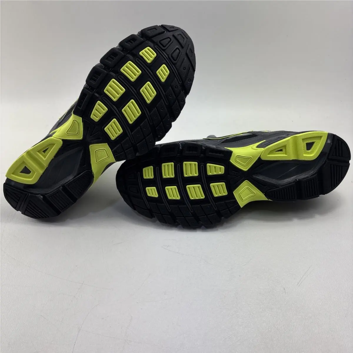 Nike shoes - Nike Initiator - Initiator - 394055-023 - Black, Manufacturer: Black/Dark Grey/Wolf Grey/Black 5
