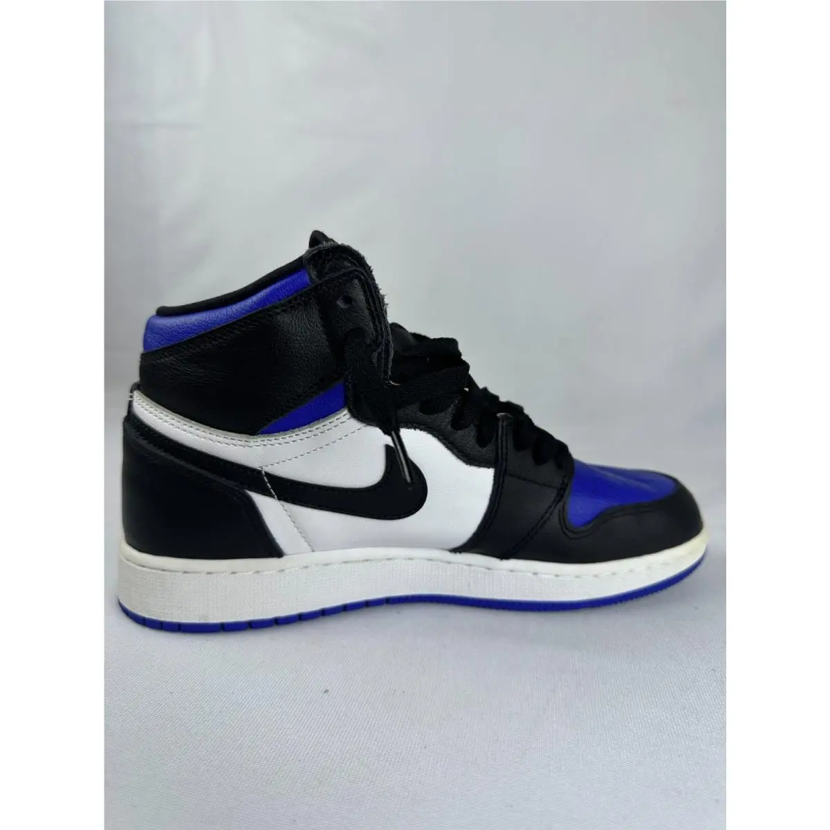 Nike shoes - Blue (UPC: 0193658125789) 1