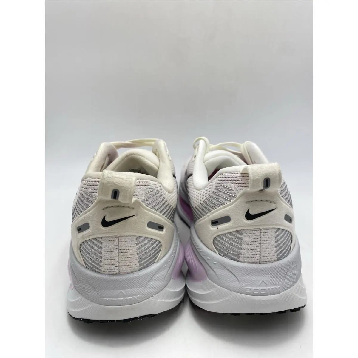 Nike shoes - Nike Vomero 18 - Vomero - IM2503 133 - Sail/Metallic Silver-Doll (UPC: 198481312825) 4