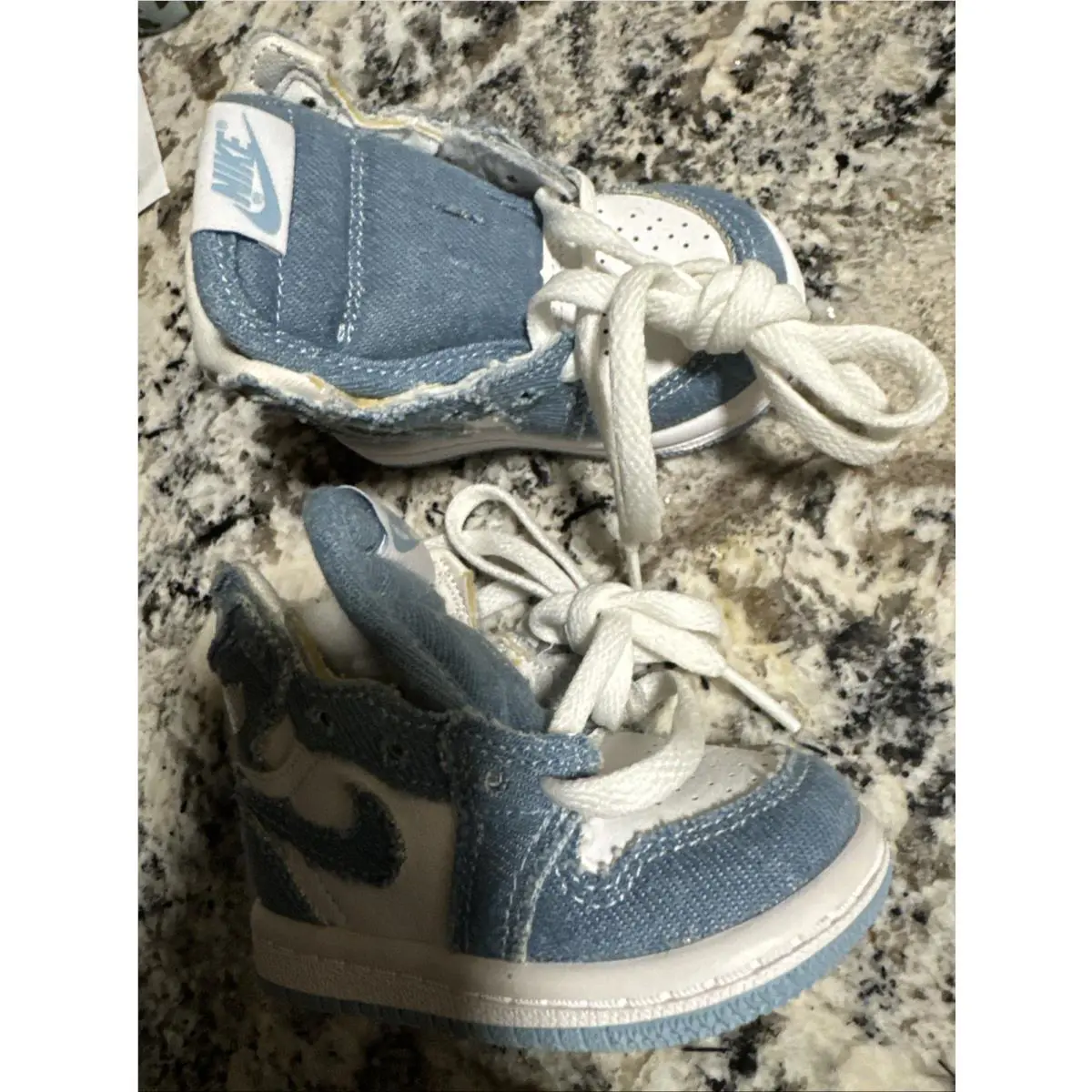 Nike shoes - JORDAN 4 - Blue 2
