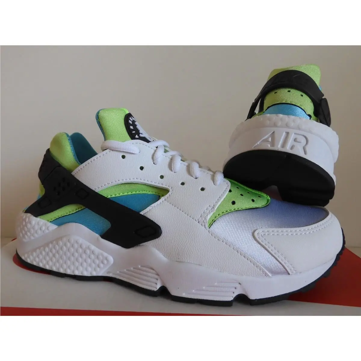 Nike shoes - Nike Air Huarache Run - Air Huarache Run - 634835-100 - White (UPC: 888408338341) 0