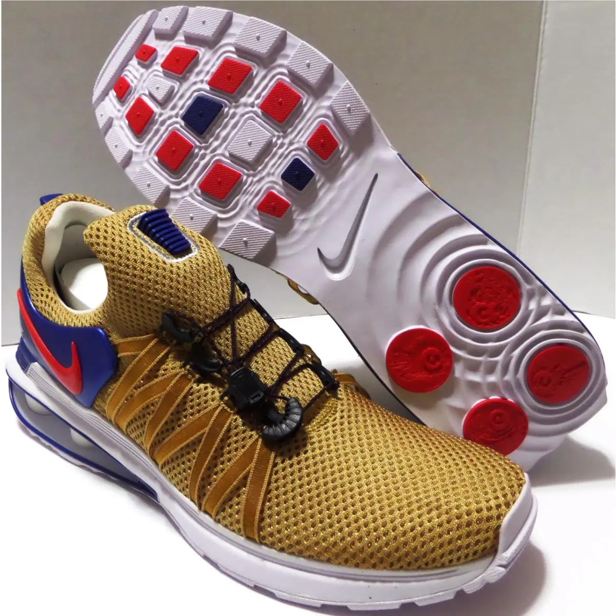 Nike Shox Gravity Men`s Running Shoes Size 12 Metallic Gold AR1999-700