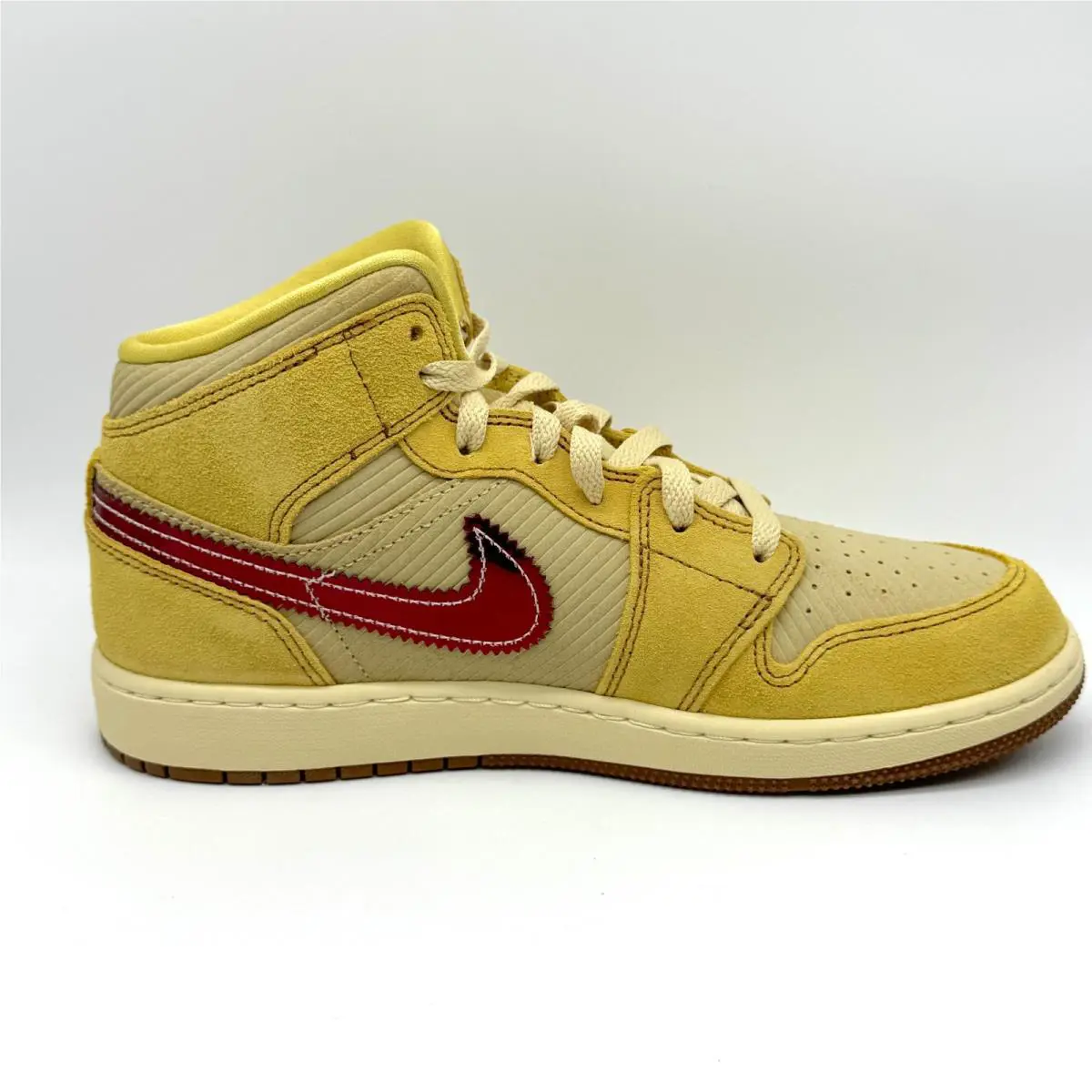 Nike shoes - Air Jordan 1 Mid SE - Yellow (UPC: 197864062609) 5