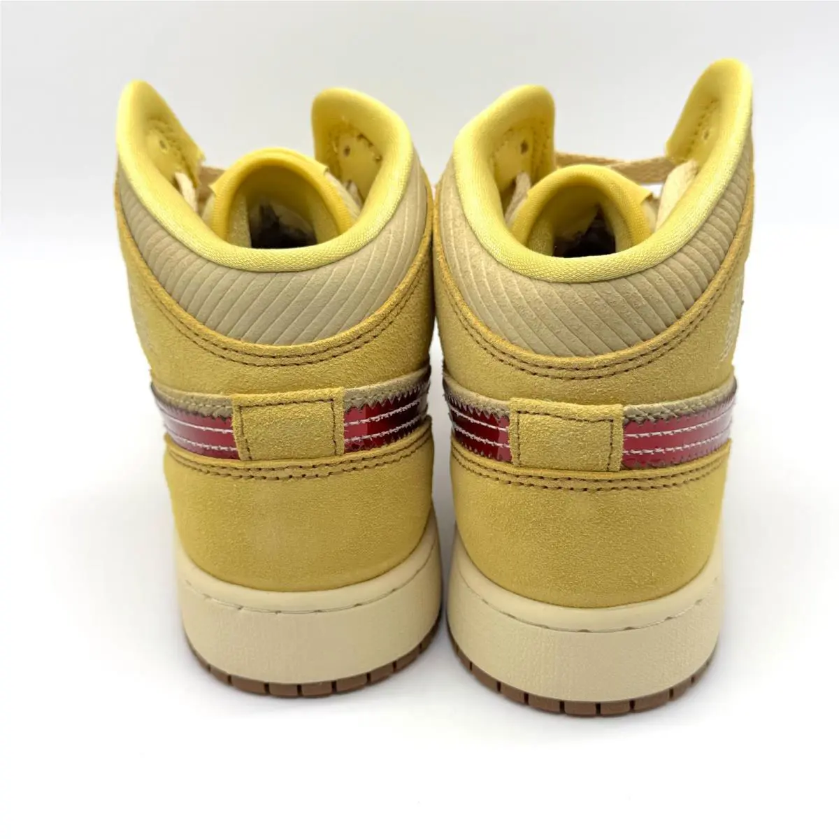 Nike shoes - Air Jordan 1 Mid SE - Yellow (UPC: 197864068717) 2