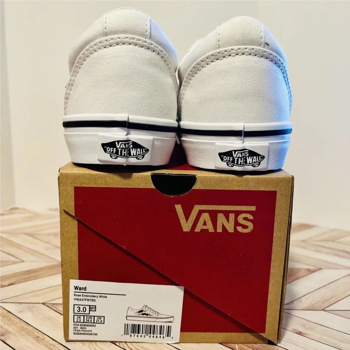 Vans shoes - VANS Ward Rose Embroidery - Ward Rose Embroidery - VN0A3JTFWTBD - White (UPC: 0197642448465) 3