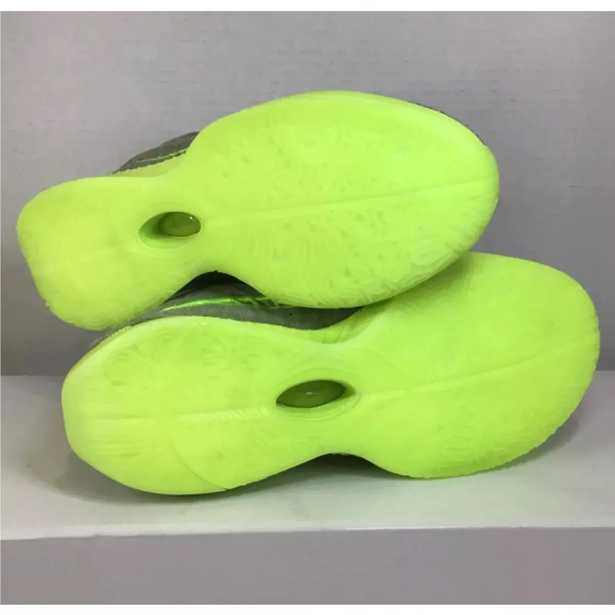 Nike shoes - Nike LeBron Witness - LeBron Witness - FV2345-302 - Oil Green/Volt-Volt 14