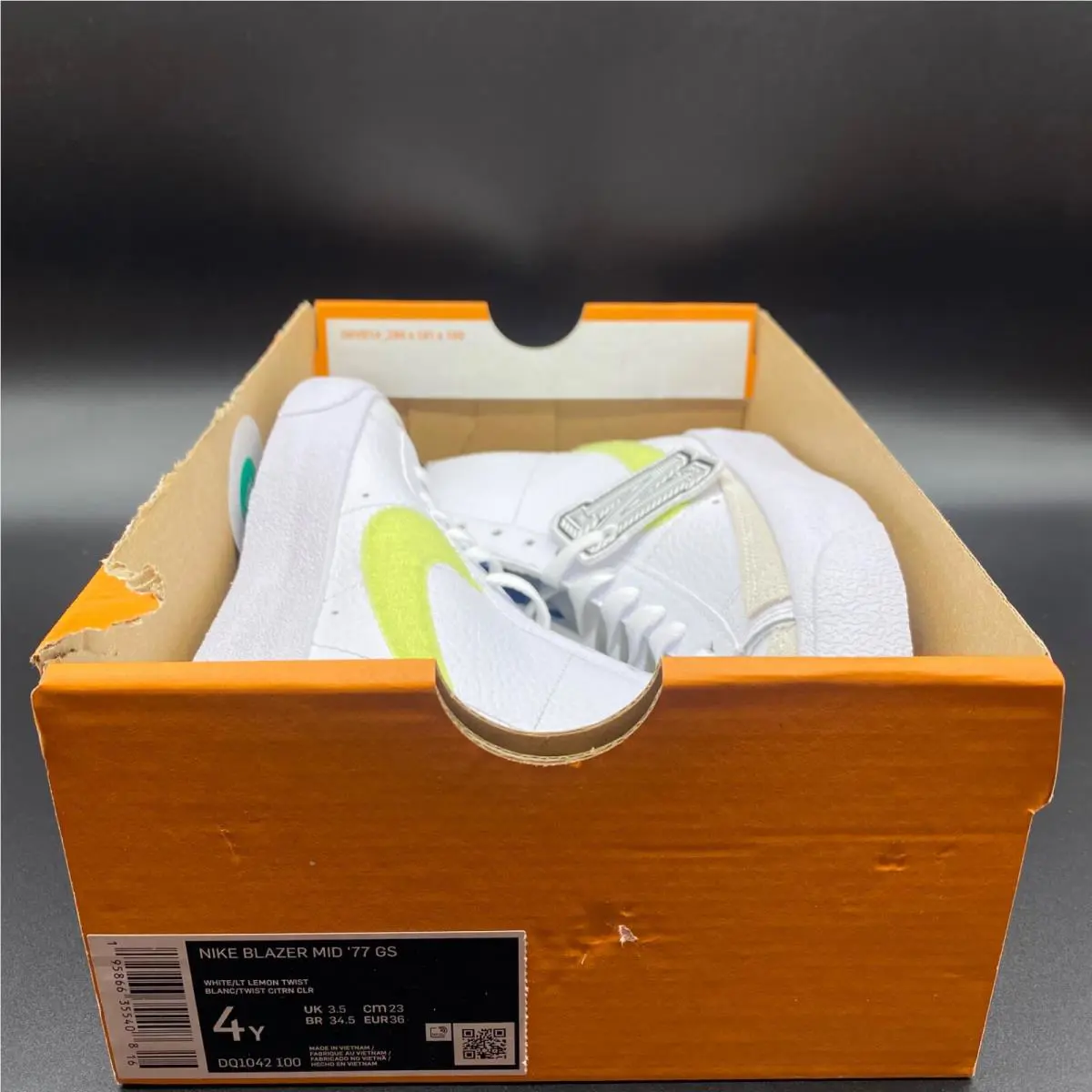 Nike shoes - Nike Blazer - Blazer - DQ1042 100 - White 0