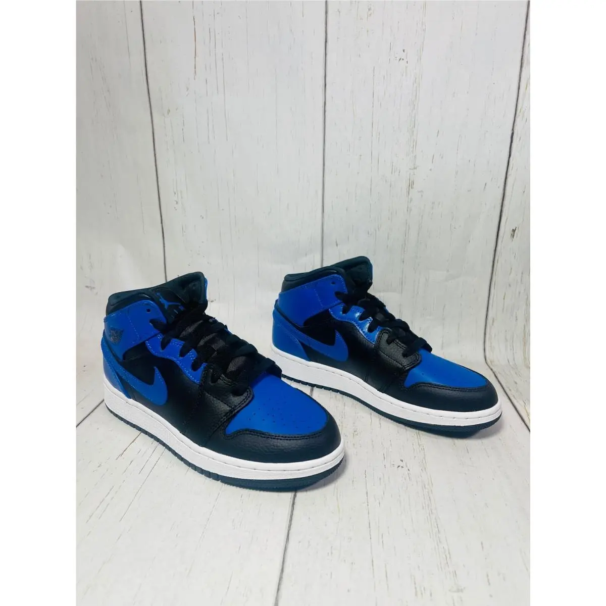 Nike shoes - Jordan 1 Mid - Mid - 554725 077 - Blue 1