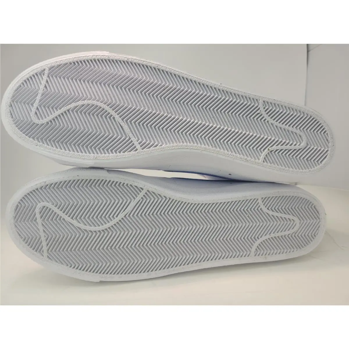 Nike shoes - Nike Blazer - Blazer - BQ6806-124 - White 3