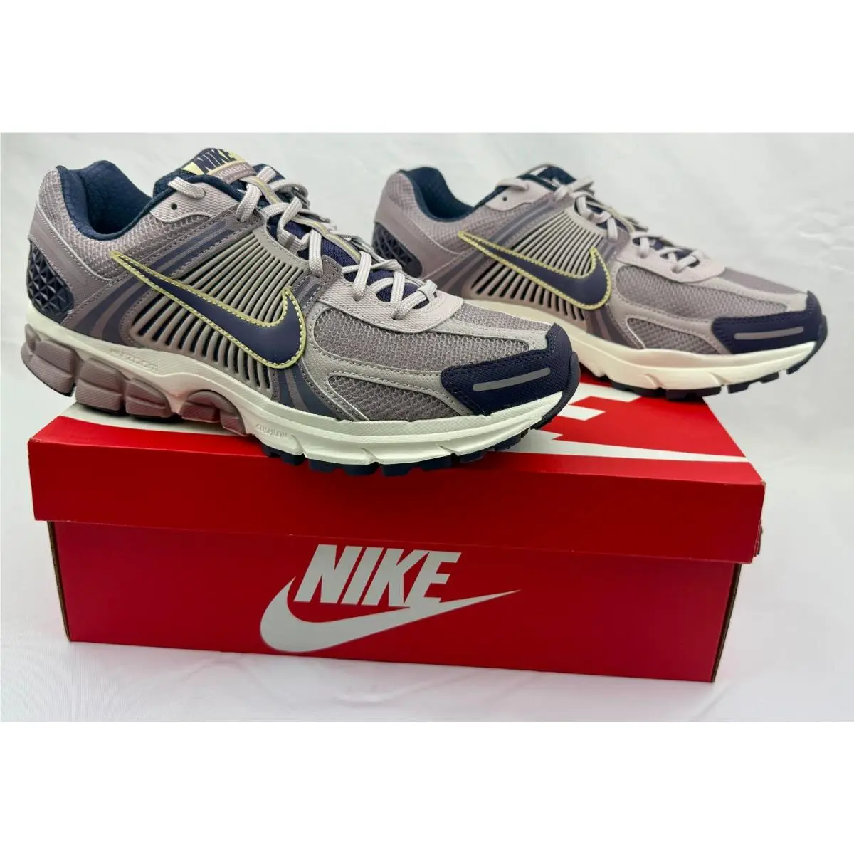 Nike shoes - Nike Zoom Vomero - Zoom Vomero - HQ3643-019 - Multicolor 8