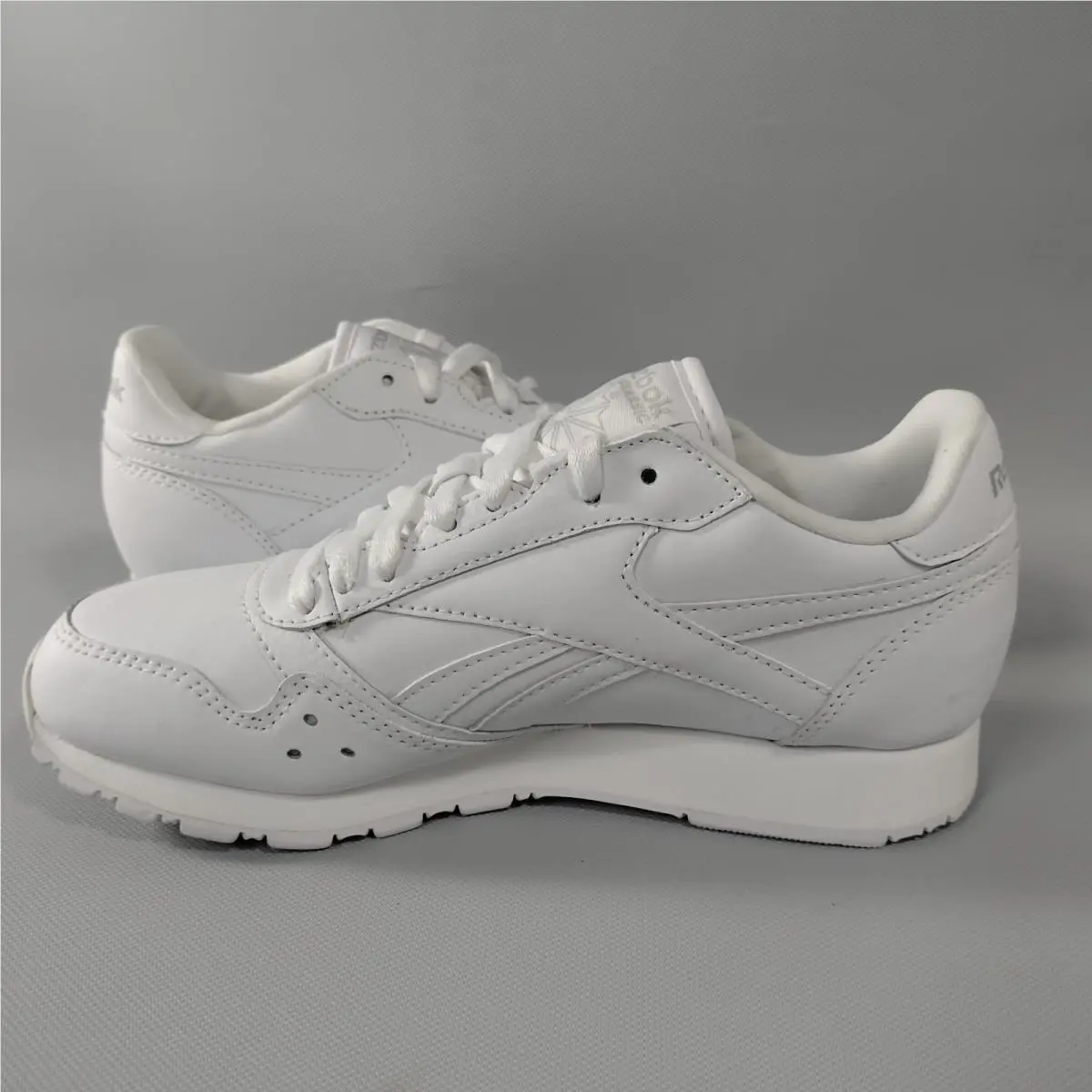 Reebok shoes - Reebok Classic - Classic - 1-1621634 - White 1