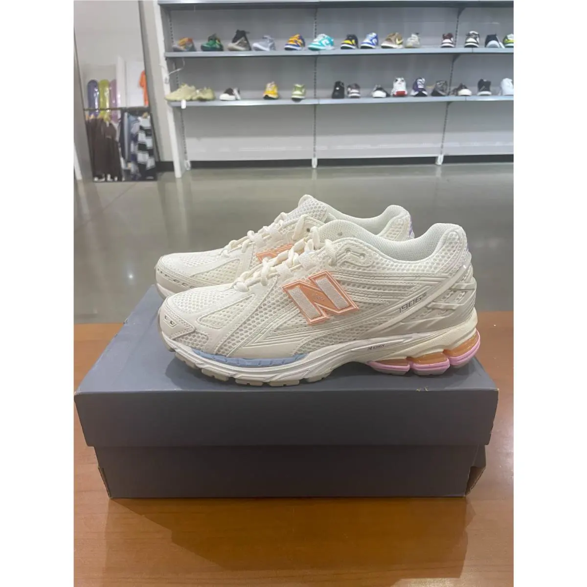 New Balance shoes - New Balance 1906R - Pink 0