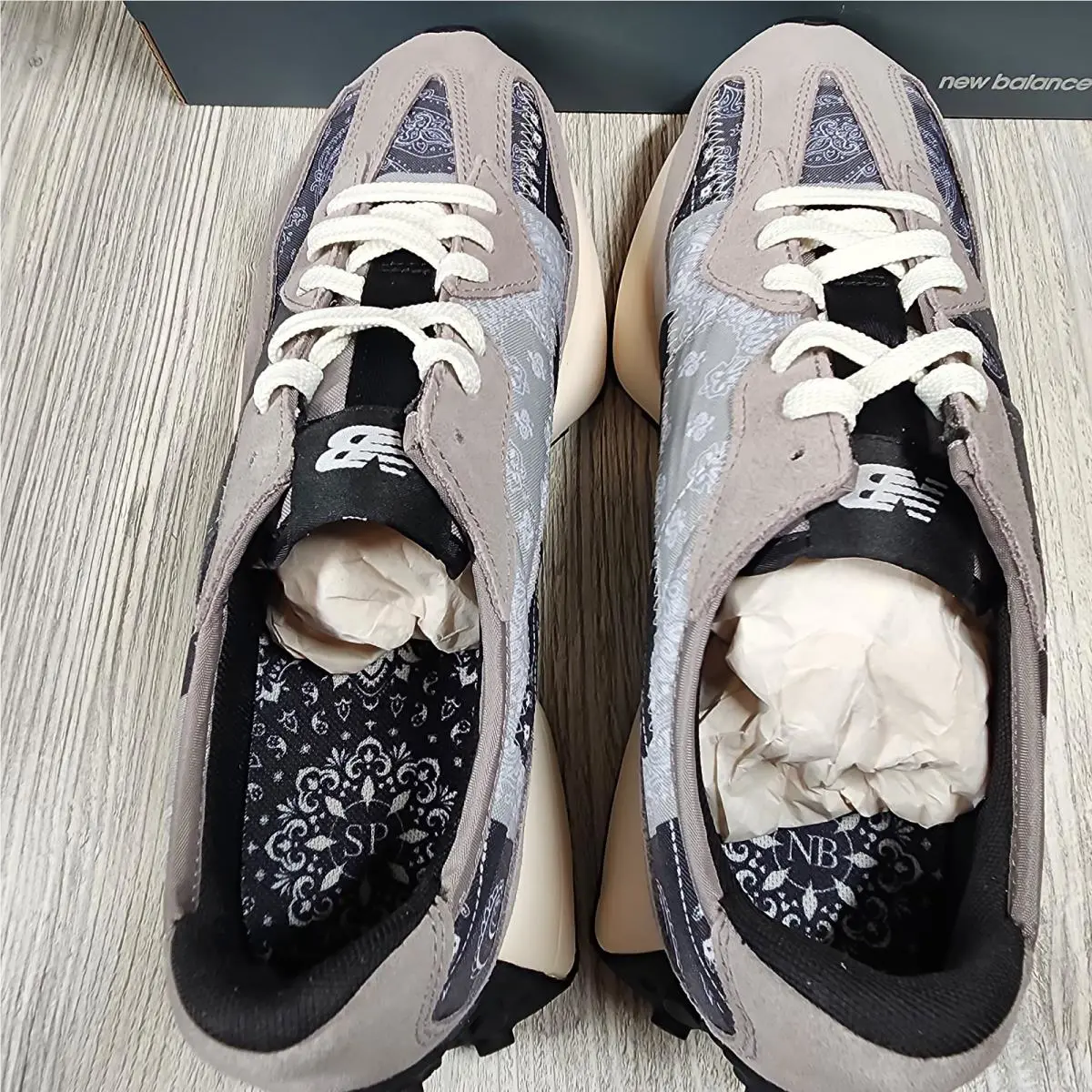 New Balance shoes - New Balance 327 - MS327SPG - Gray 3