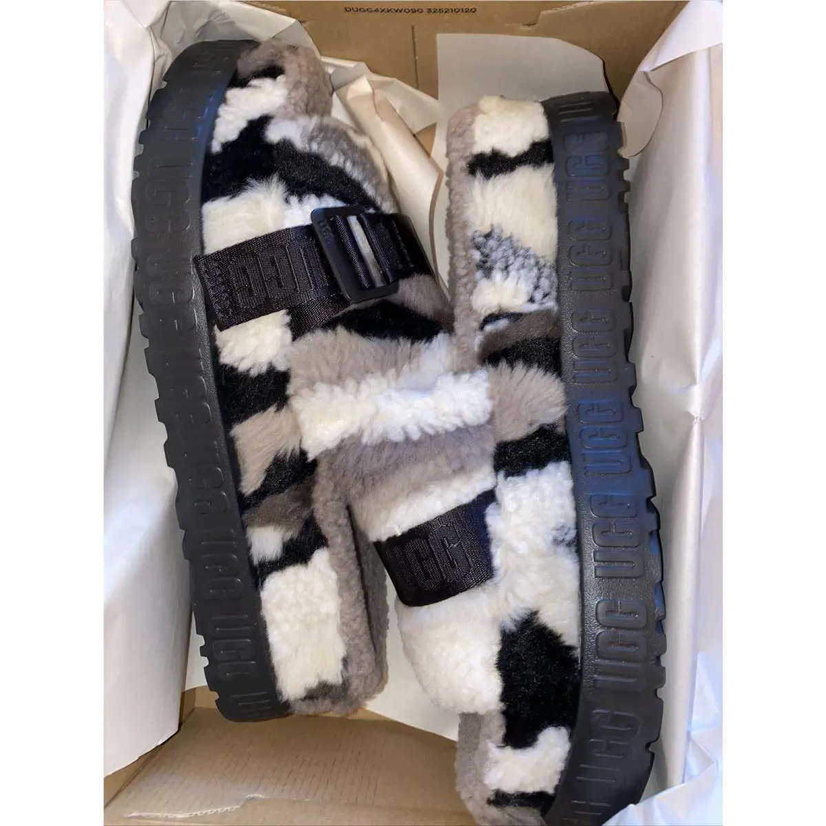UGG shoes - UGG Fluffita Cali Collage - Fluffita Cali Collage - Black 0