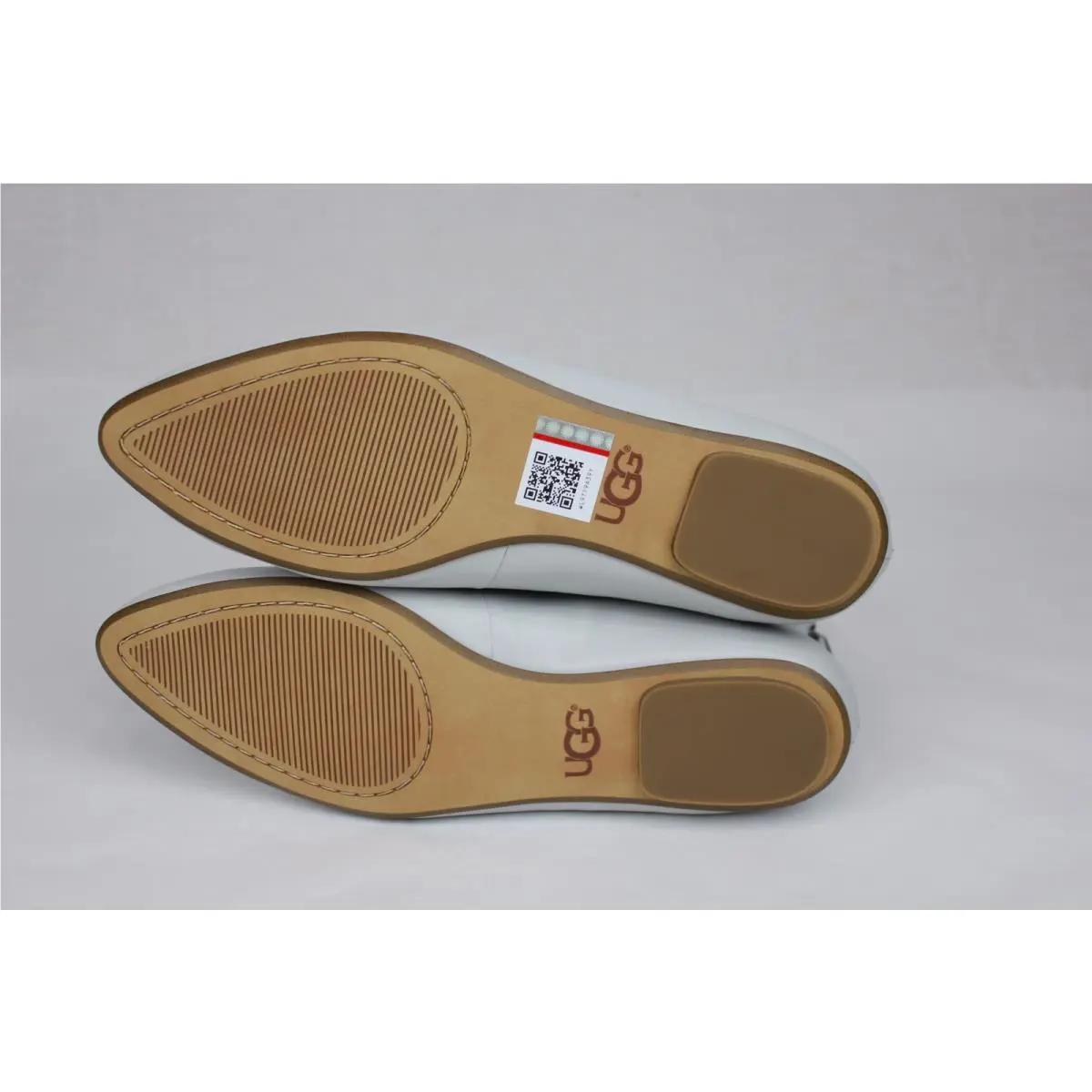 UGG shoes - Light Grey (UPC: 190108223224) 4