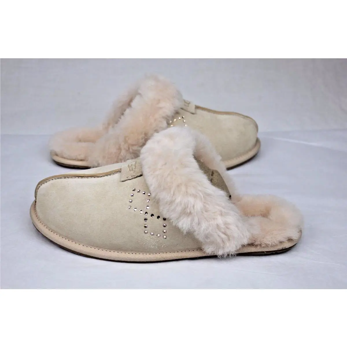 UGG shoes - Freshwater Pearl (UPC: 190108046298) 1