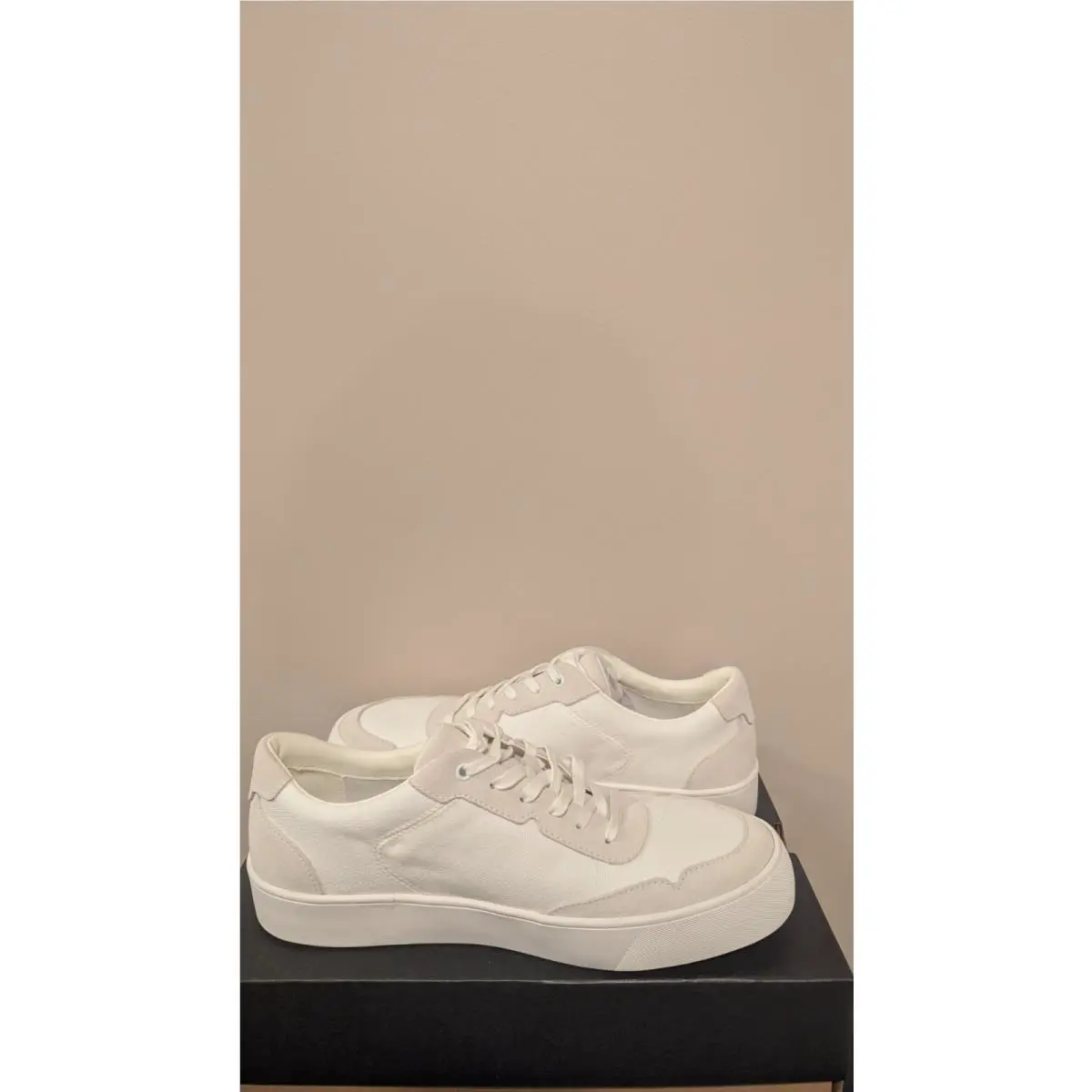 UGG shoes - White 1