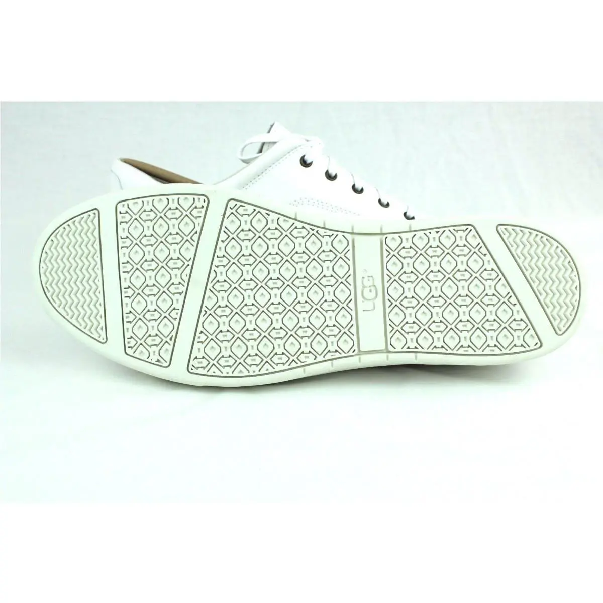 UGG shoes - White wall (UPC: 888855745648) 4