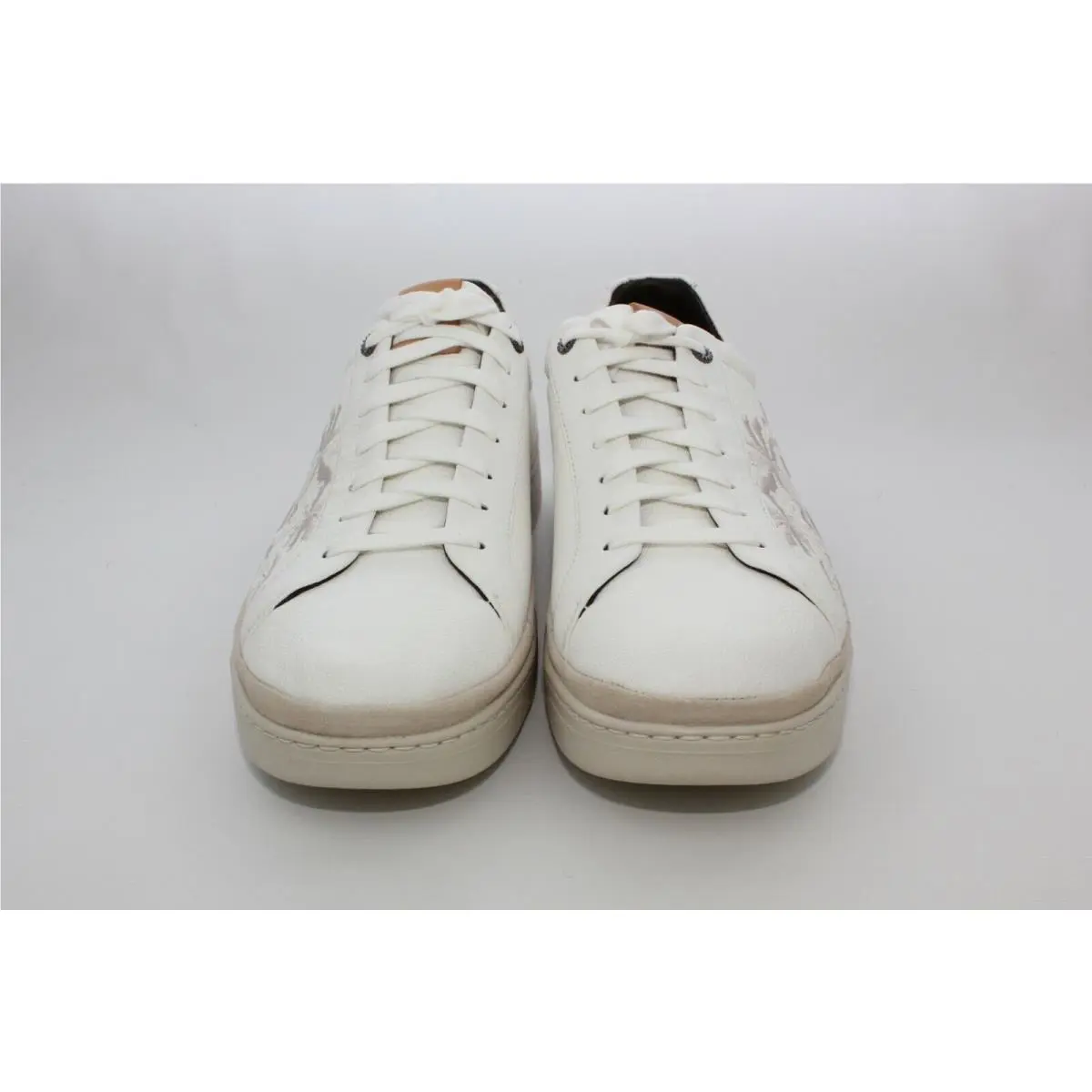 UGG shoes - White (UPC: 191142431859) 0