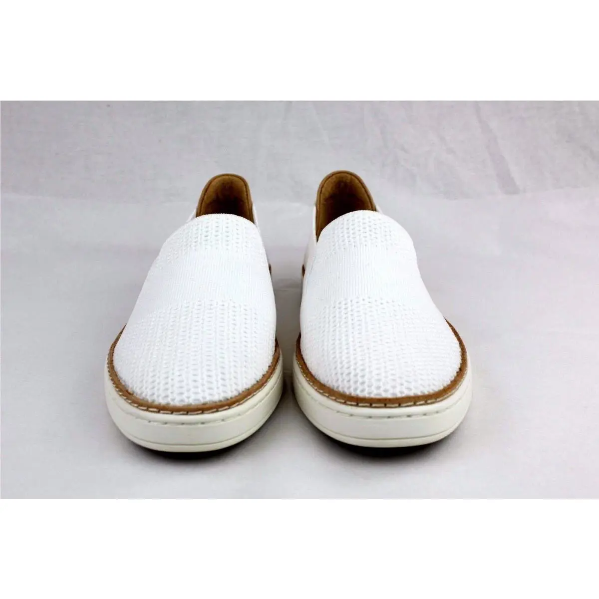 UGG shoes - White (UPC: 190108378139) 0