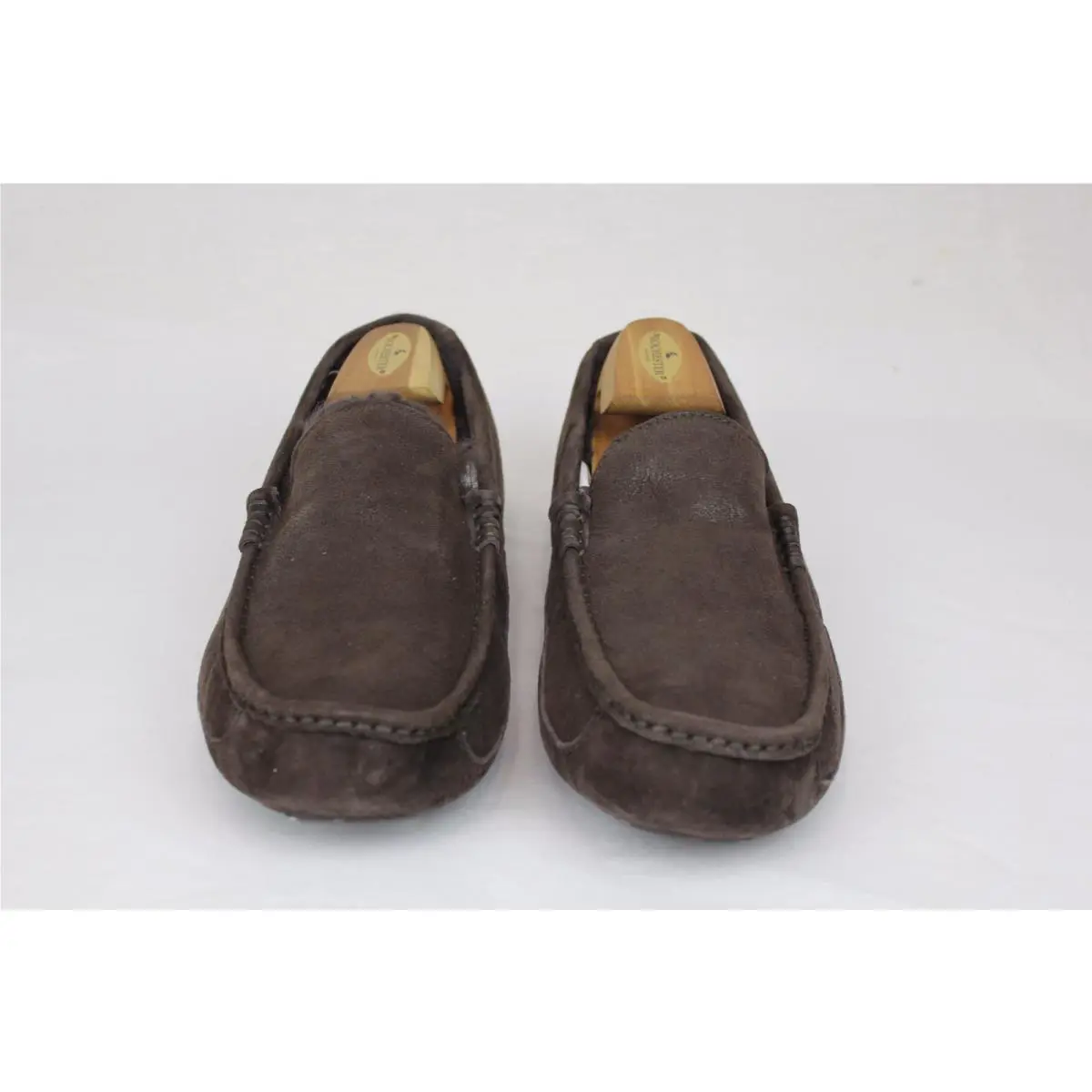UGG shoes - Brown (UPC: 888855187578) 0