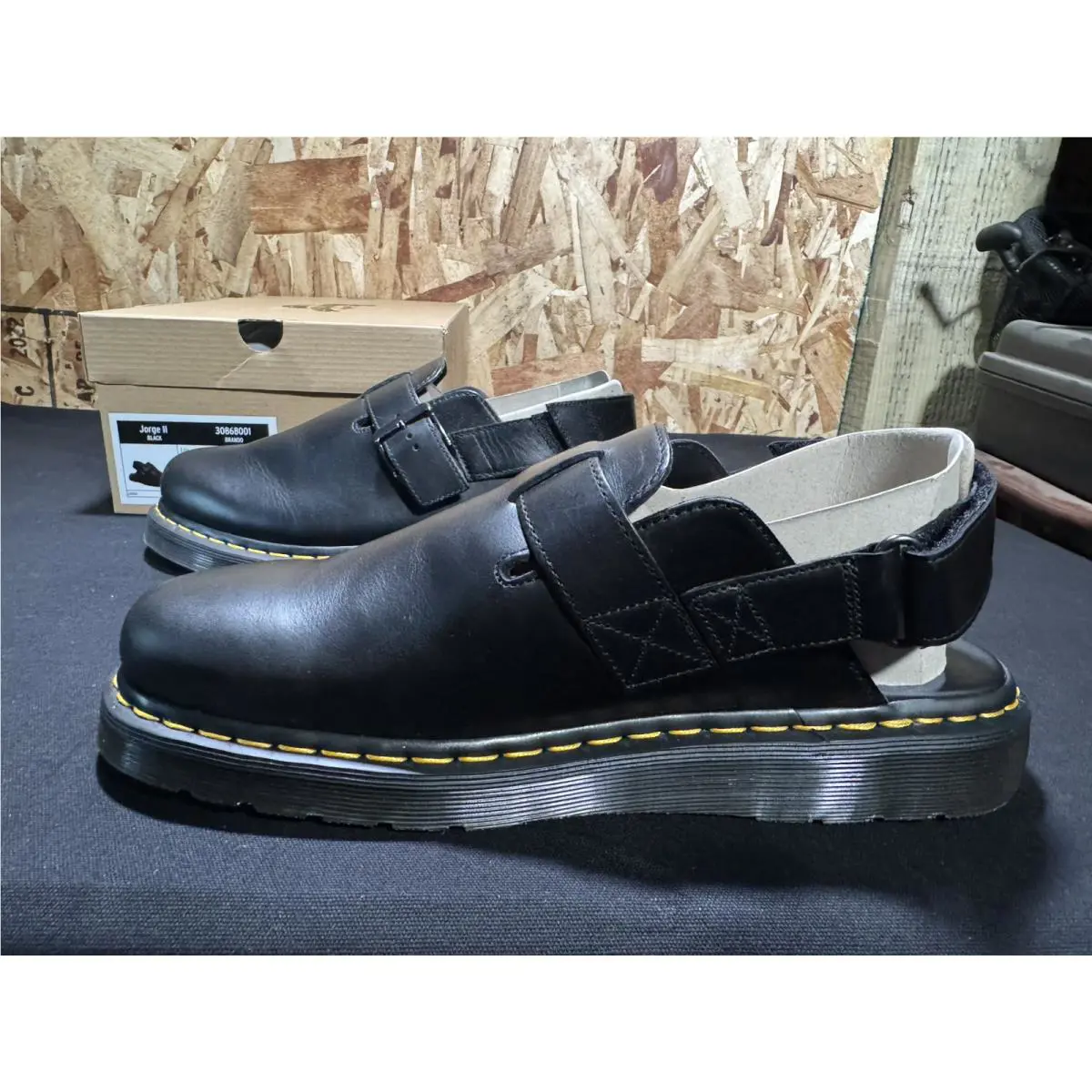 Dr. Martens shoes - Dr. Martens Jorge II - Martens Jorge - Black 4