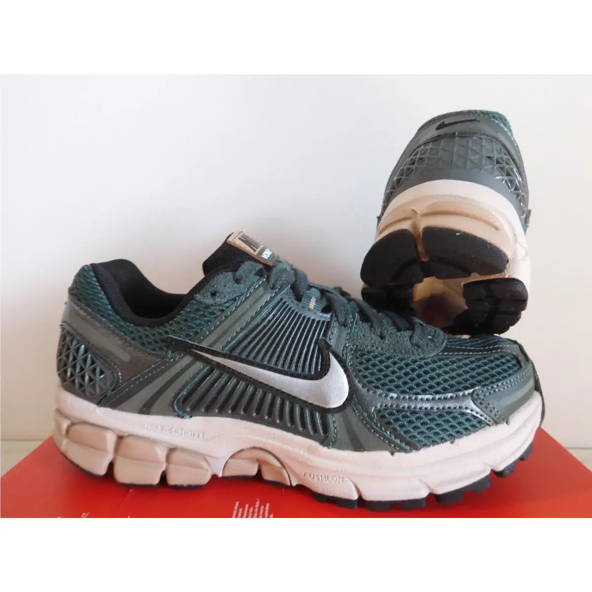 Nike shoes - Nike Zoom Vomero 5 - Zoom Vomero - FN6742-300 - Green (UPC: 197600775404) 0