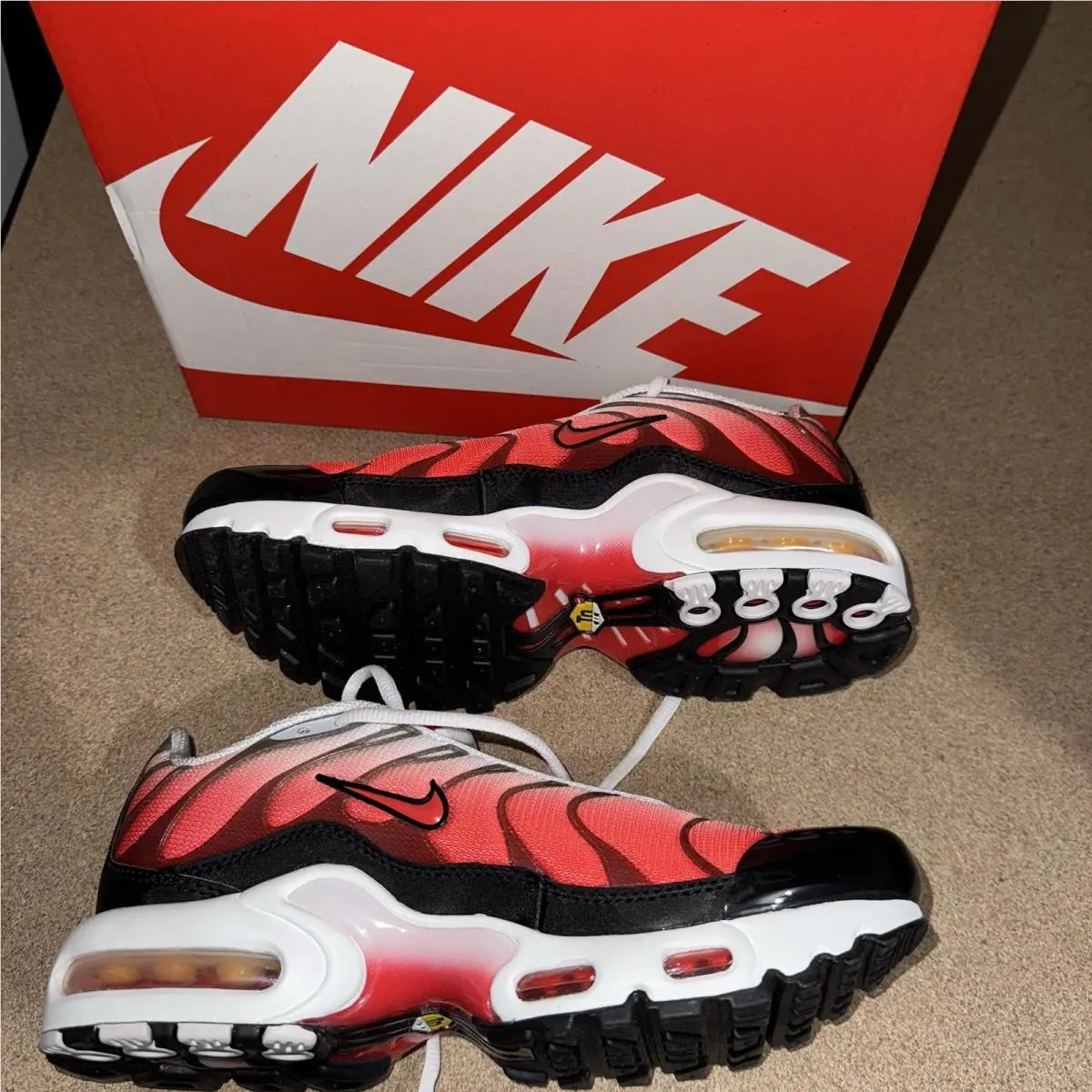 Nike shoes - Nike Air Max Plus - Air Max Plus - FD9768-100 - White 1
