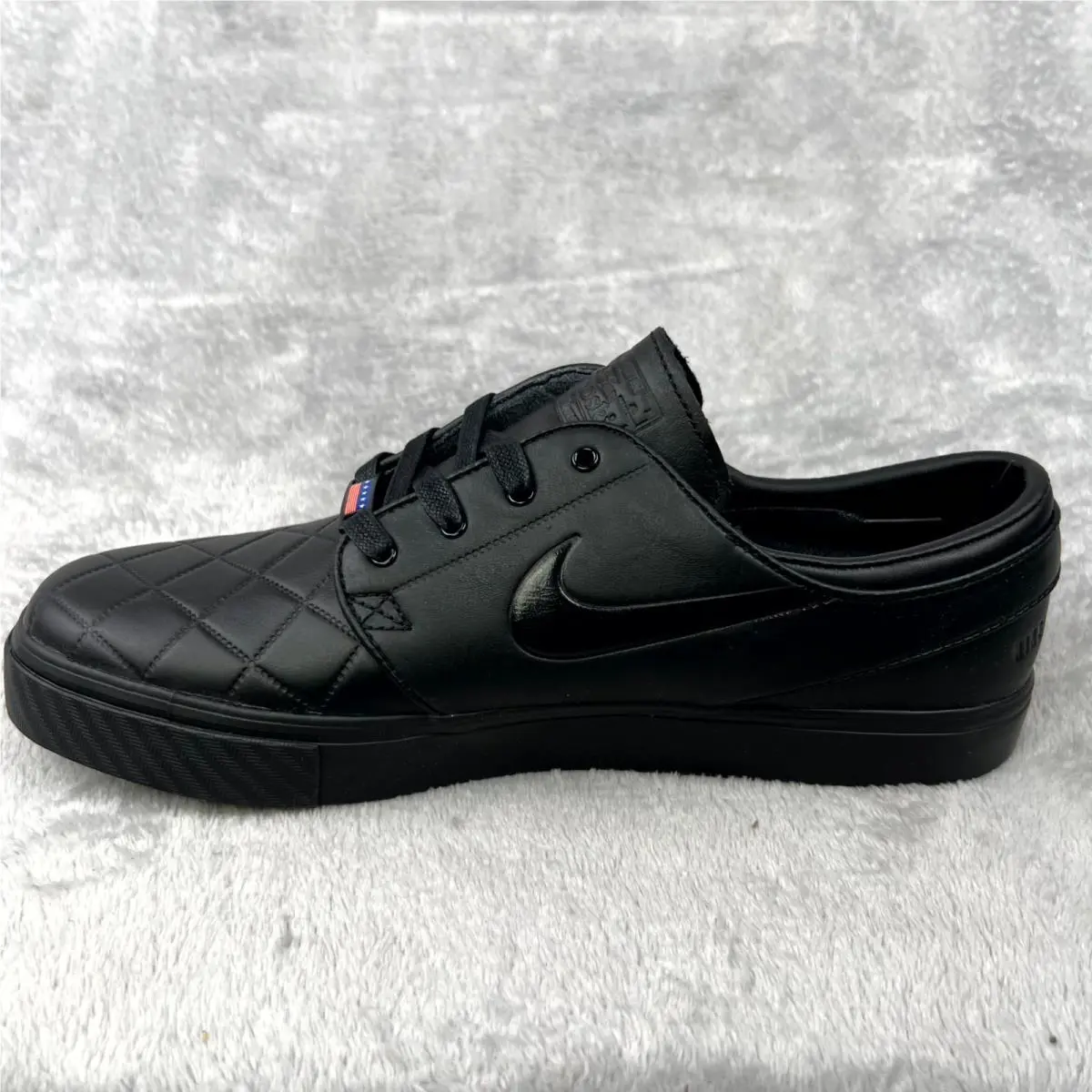 Nike shoes - Nike SB Stefan Janoski - Stefan Janoski - 833600-006 - Black (UPC: 884498152423) 9