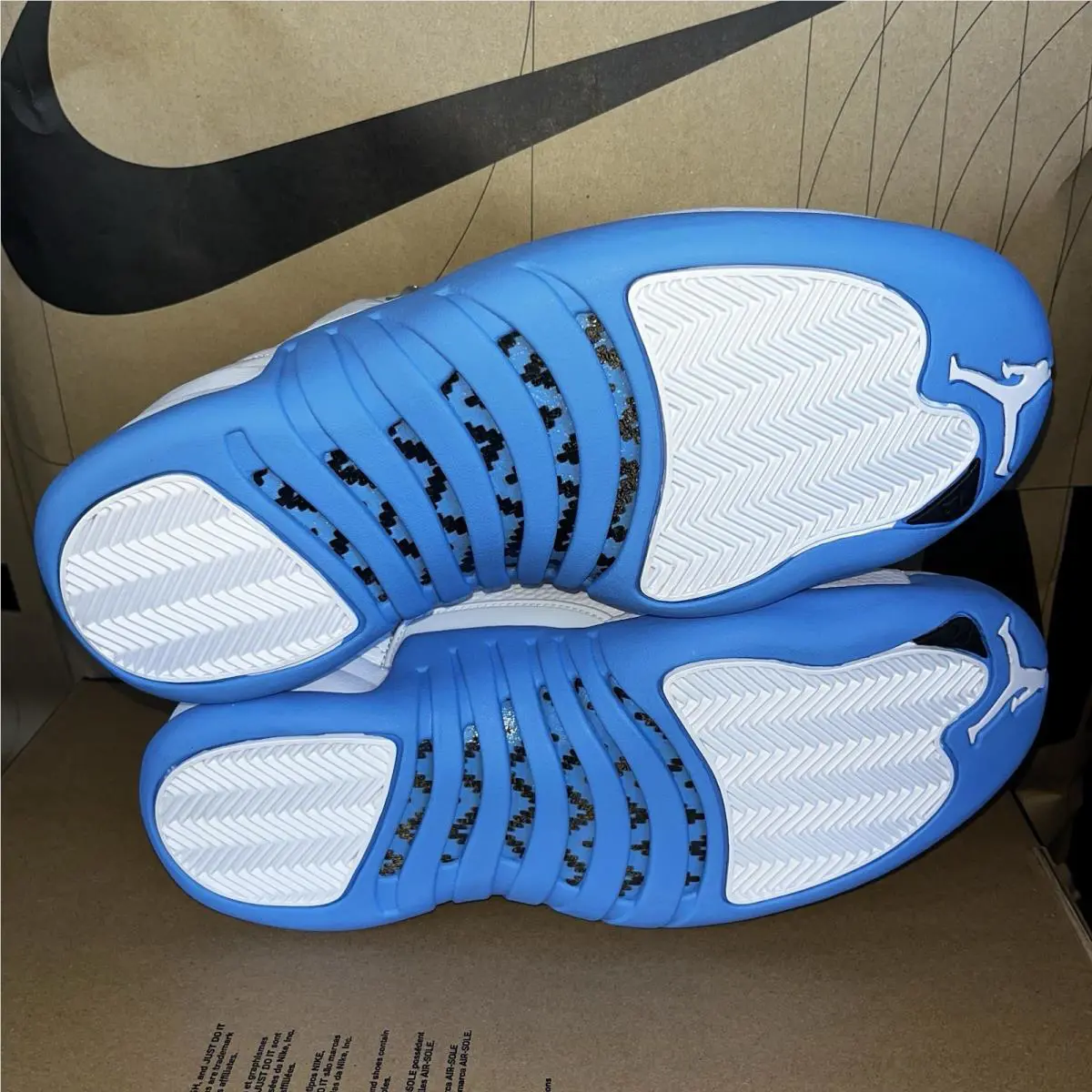 Nike shoes - Air Jordan 12 - Air - CT8013-112 - White 4