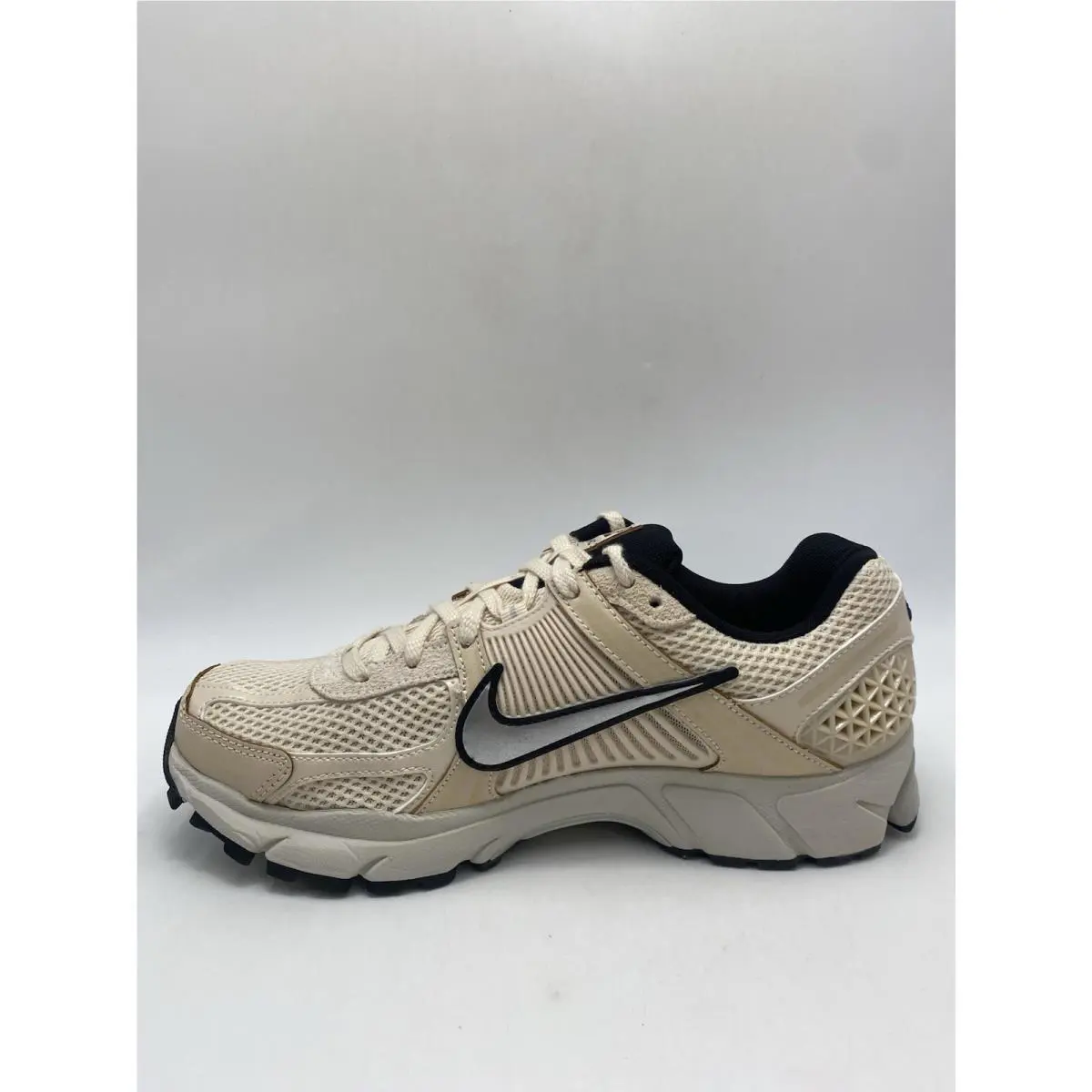 Nike shoes - Nike Zoom Vomero - Zoom Vomero - FN6742 200 - Pearl White/Chrome-Light Bone (UPC: 197593619600) 1